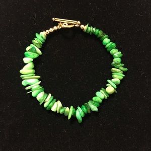 Green Gemstone Irregular Chip Bracelet Toggle 8”